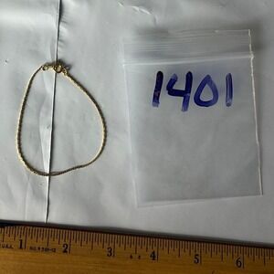 Gold Tone Rope Chain Bracelet Twist Sparkle Delicate Clasp Jewelry‎ 7 Inches